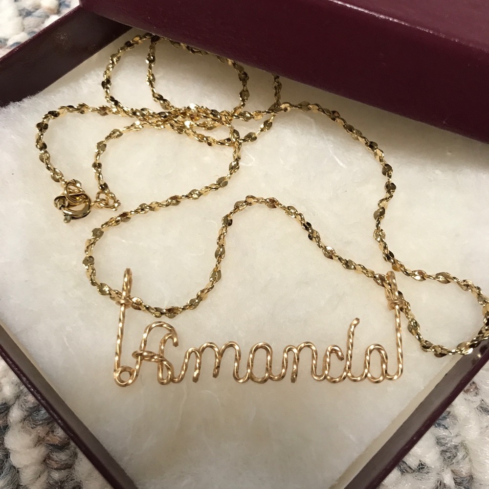 Gold personalized necklace “Amanda”